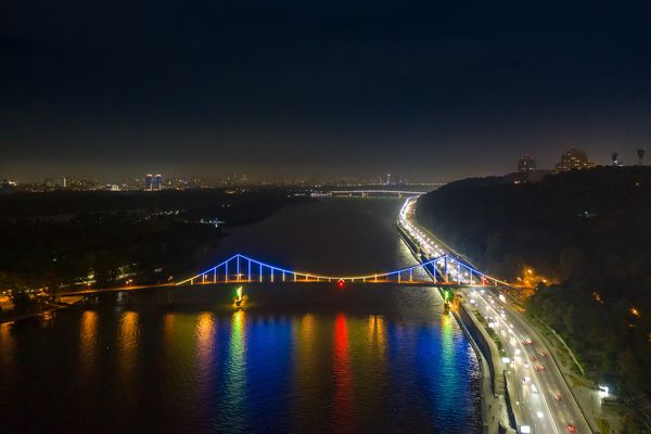  Night Kiev illumination of the pedestrian bridge - 2