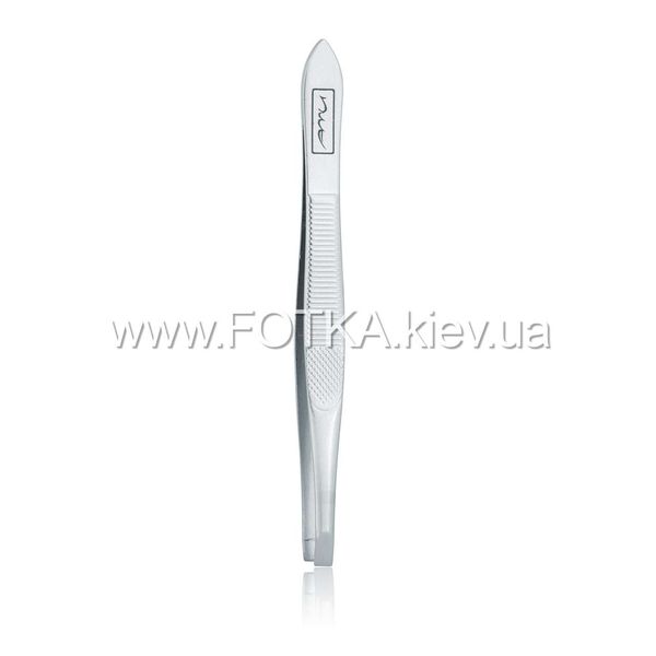 E-commerce photography on a white background of manicure tools - 8